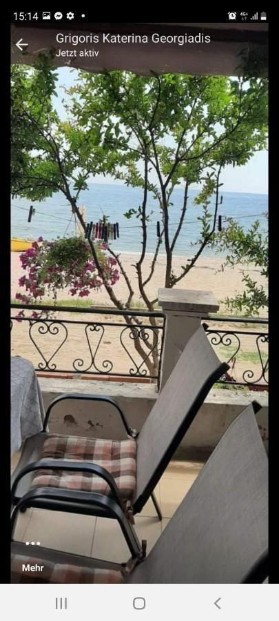 ني كارفالي Petro'S Apartments المظهر الخارجي الصورة