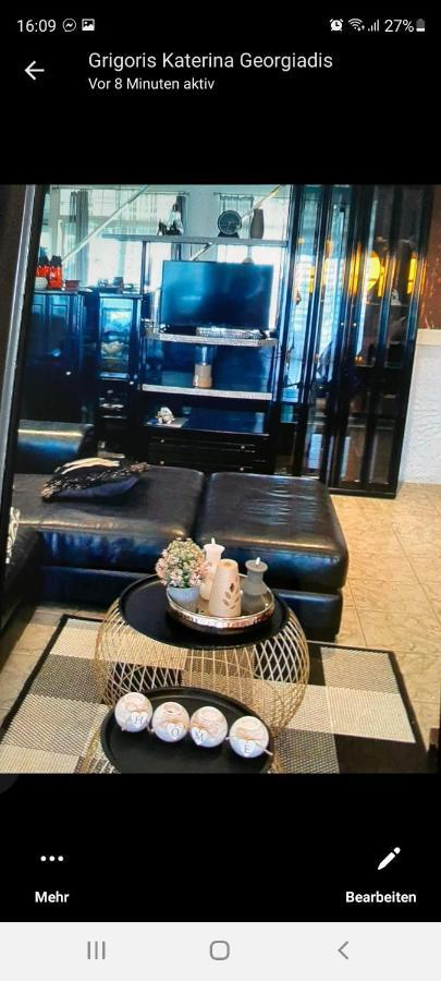 ني كارفالي Petro'S Apartments المظهر الخارجي الصورة